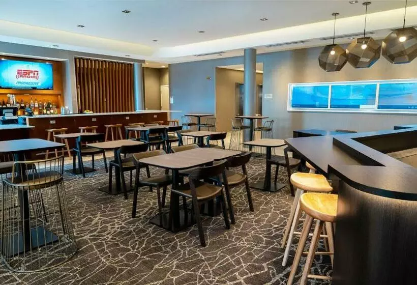 هتل Springhill Suites Spokane Airport