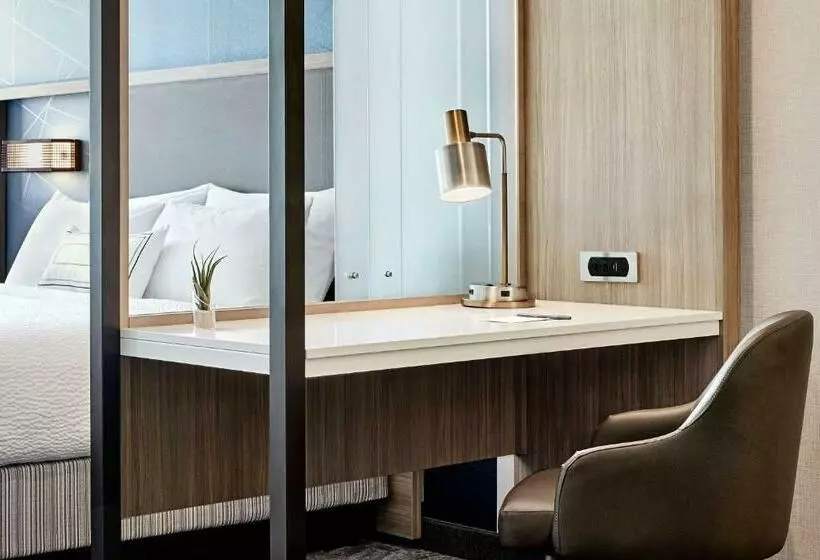 هتل Springhill Suites Spokane Airport
