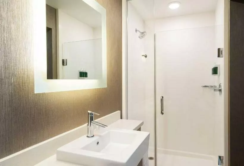 هتل Springhill Suites Spokane Airport