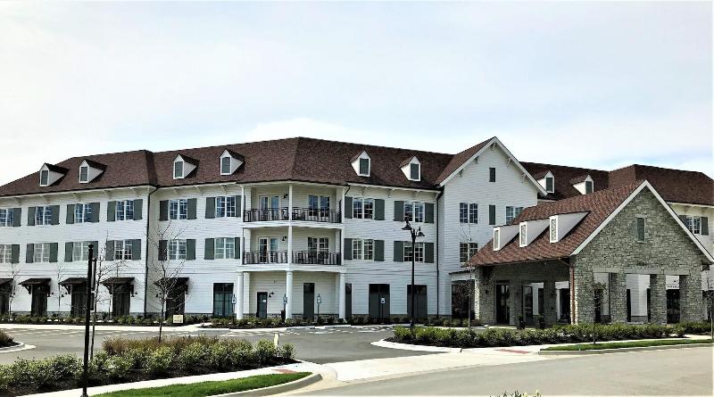 هتل The Inn At Meadowbrook