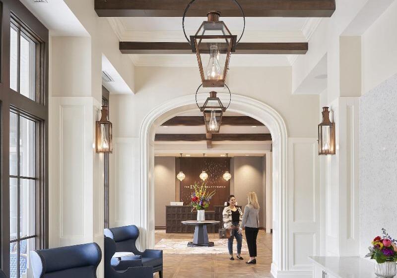 هتل The Inn At Meadowbrook