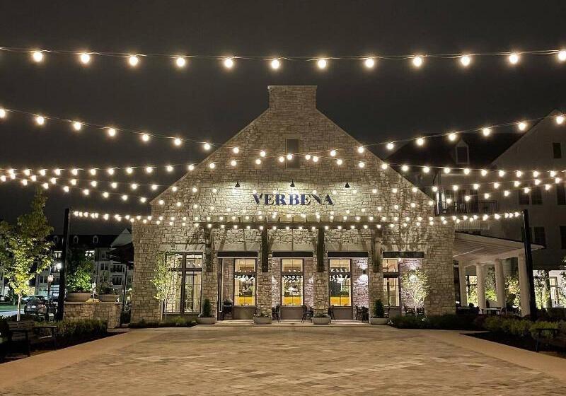 هتل The Inn At Meadowbrook