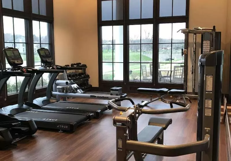 ホテル The Inn At Meadowbrook