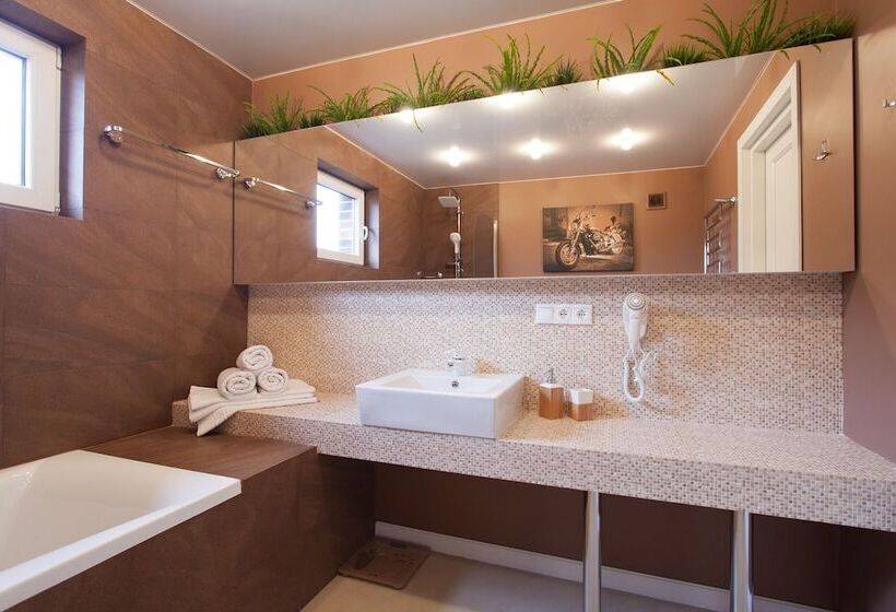 Pensjonat Guest House Shtenvald