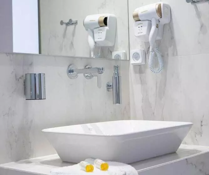 Smile Inn
