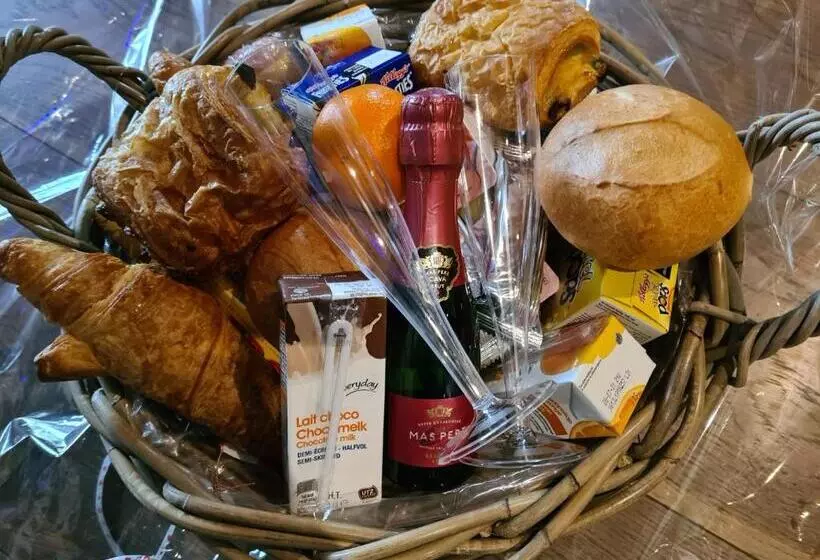 Retkeilymaja Homestay Gent Merelbeke Self Check In Service