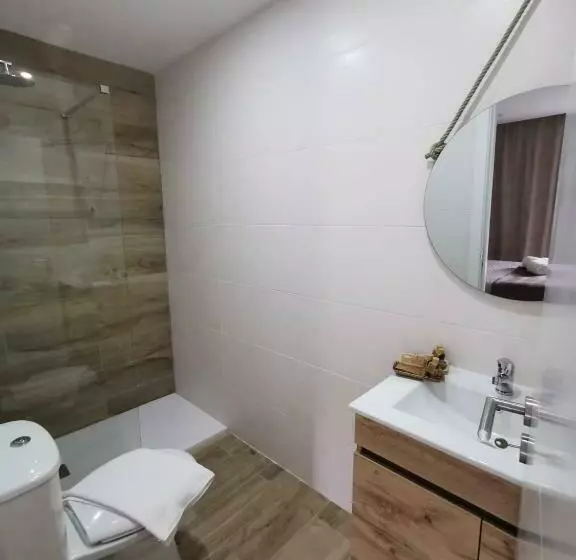 Aamiaismajoitus (B&B) Villa Alzira