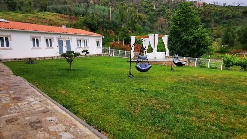 Aamiaismajoitus (B&B) Villa Alzira