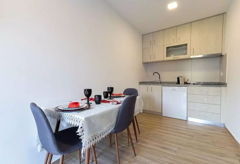 Aamiaismajoitus (B&B) Villa Alzira