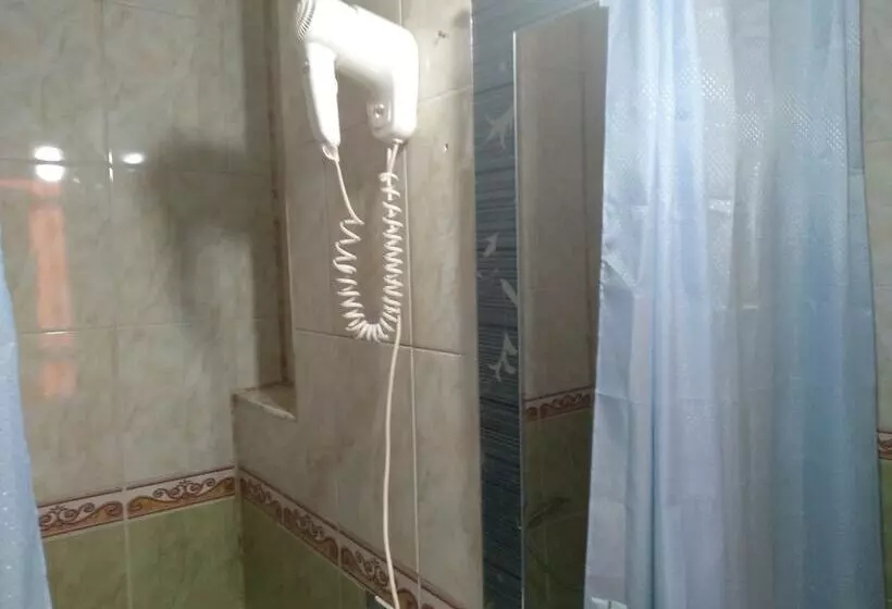 هتل Edemi