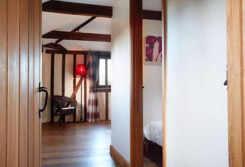 فندق The Granary