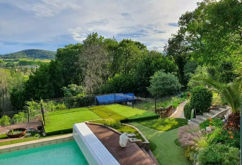 Majatalo Montèze Paradis