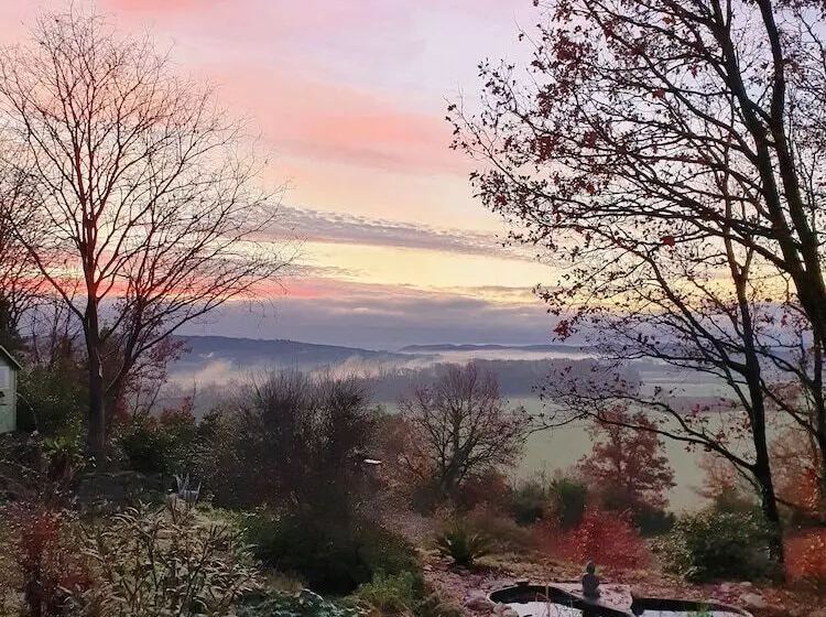 Majatalo Montèze Paradis