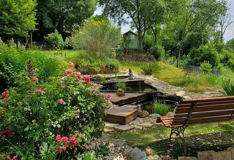 Majatalo Montèze Paradis