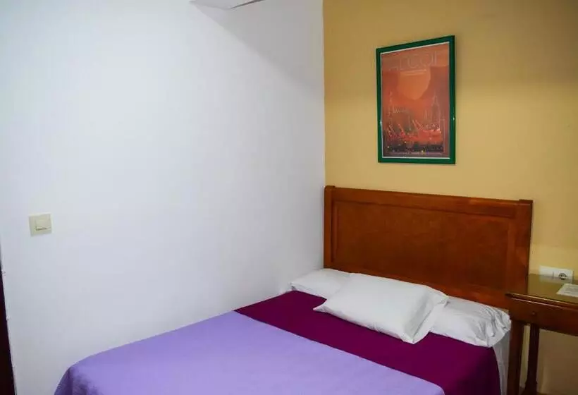 فندق فئة نجمة واحدة Pension Waksman