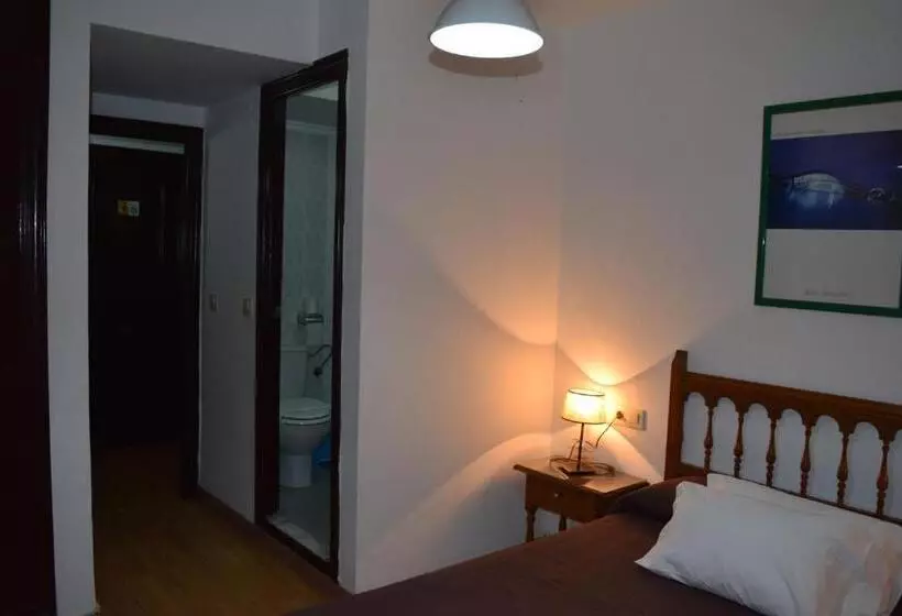 فندق فئة نجمة واحدة Pension Waksman