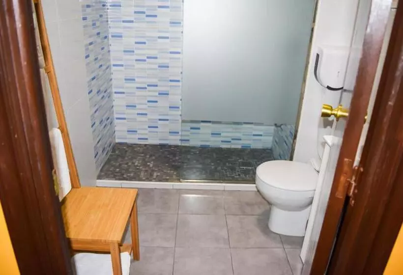 فندق فئة نجمة واحدة Pension Waksman