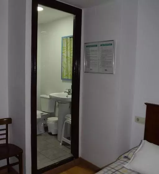 فندق فئة نجمة واحدة Pension Waksman