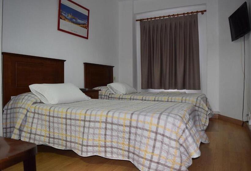 مسافرخانه Pension Waksman