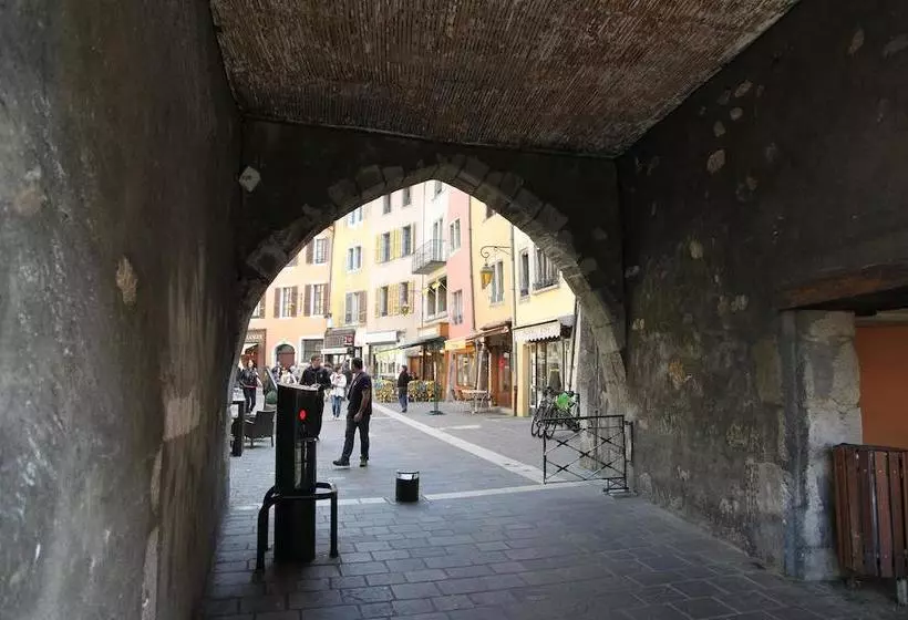 Отель Icône Hôtel  Annecy