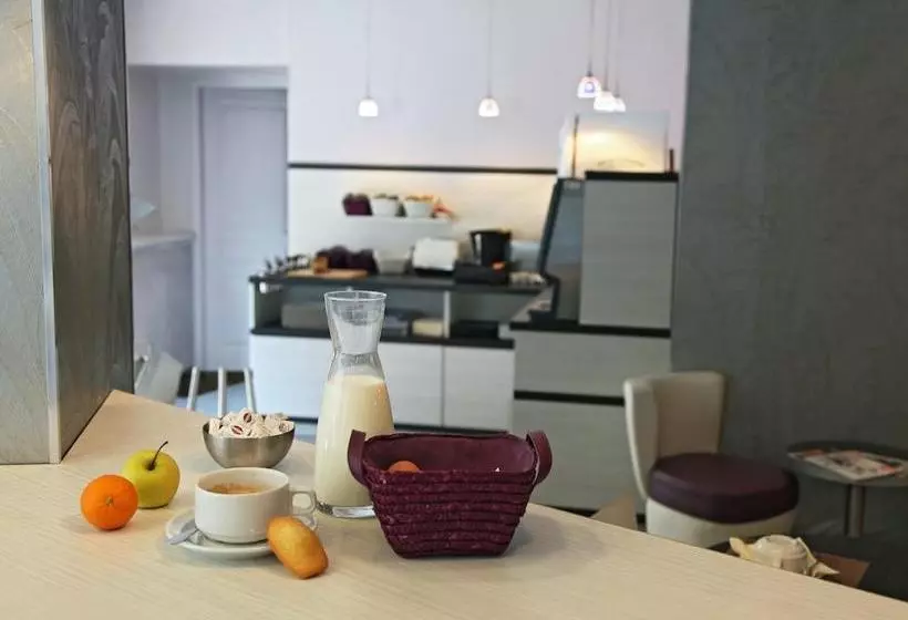 Отель Icône Hôtel  Annecy