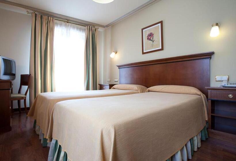 בית מלון כפרי Azofra