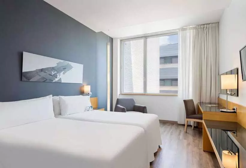 בית מלון כפרי Innside By Meliá Barcelona Aeropuerto