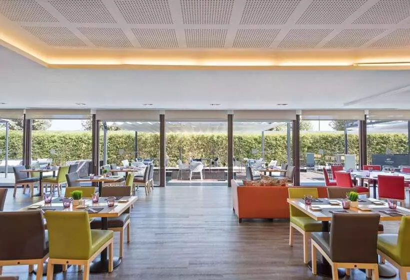 בית מלון כפרי Innside By Meliá Barcelona Aeropuerto