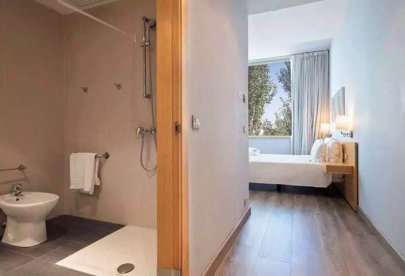 בית מלון כפרי Innside By Meliá Barcelona Aeropuerto