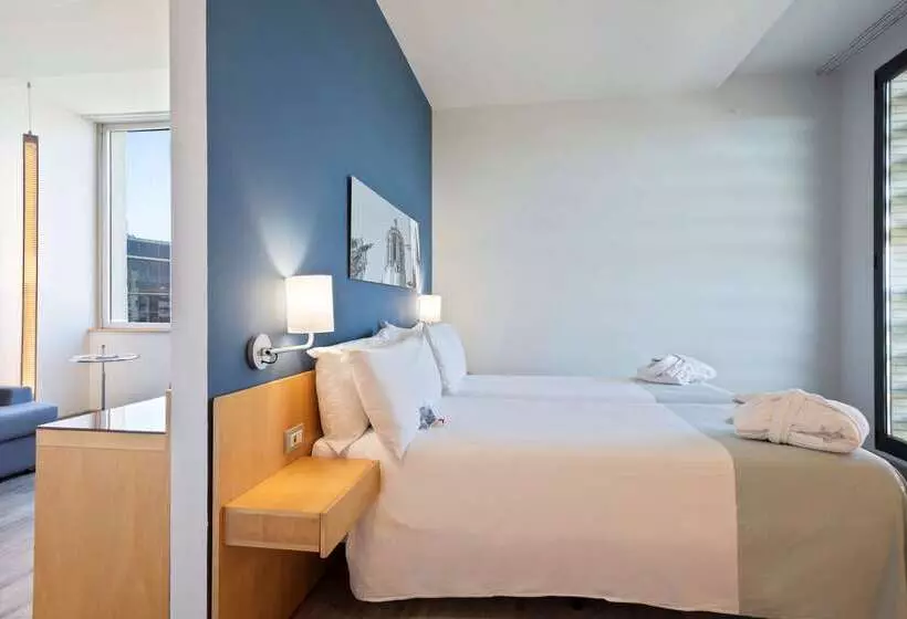 בית מלון כפרי Innside By Meliá Barcelona Aeropuerto