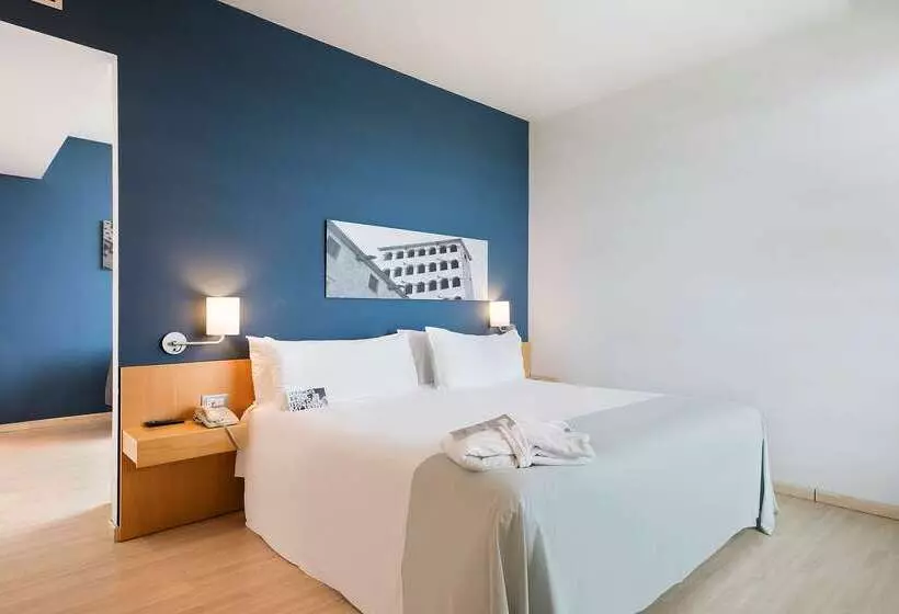 בית מלון כפרי Innside By Meliá Barcelona Aeropuerto