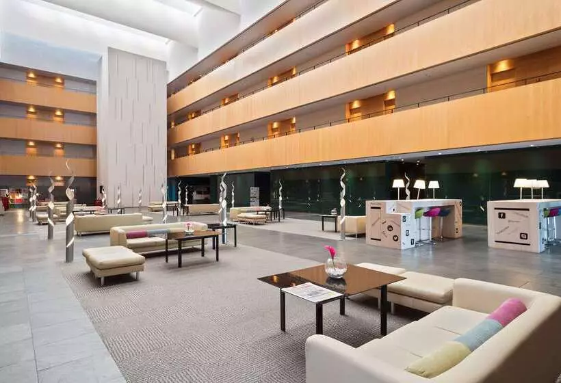 בית מלון כפרי Innside By Meliá Barcelona Aeropuerto