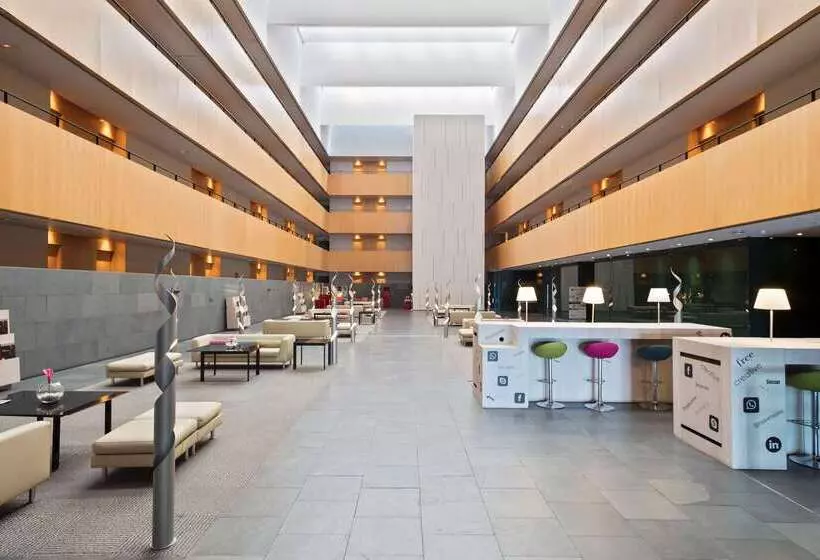 בית מלון כפרי Innside By Meliá Barcelona Aeropuerto