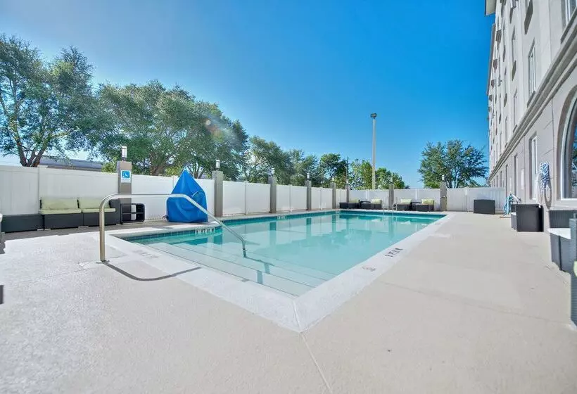 هتل Sonesta Essential Orlando