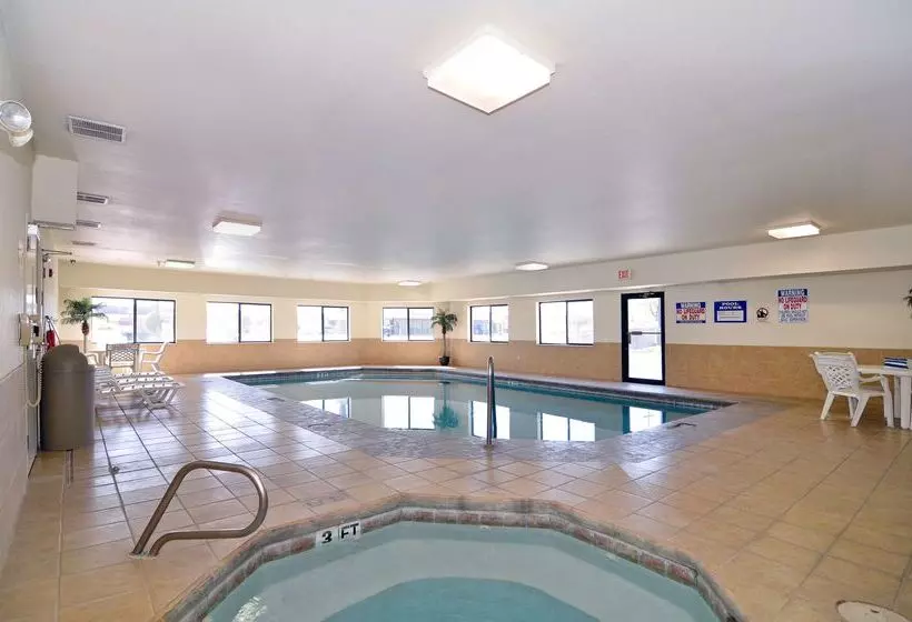 בית מלון כפרי Best Western Borger Inn