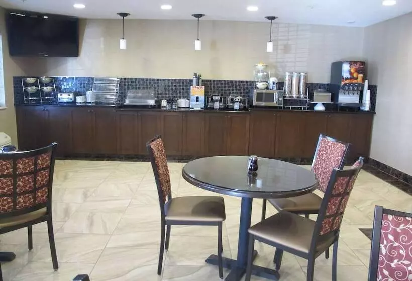 בית מלון כפרי Best Western Woodland Inn