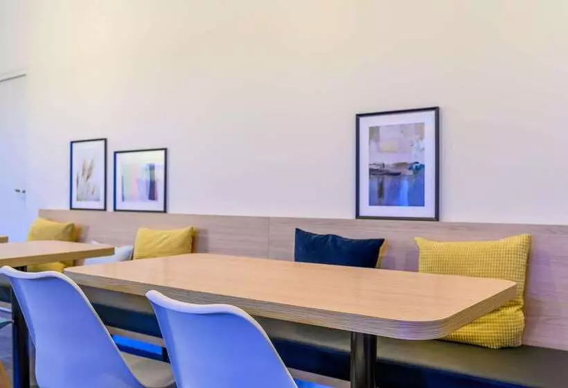 Comfort Hotel Amiens Nord