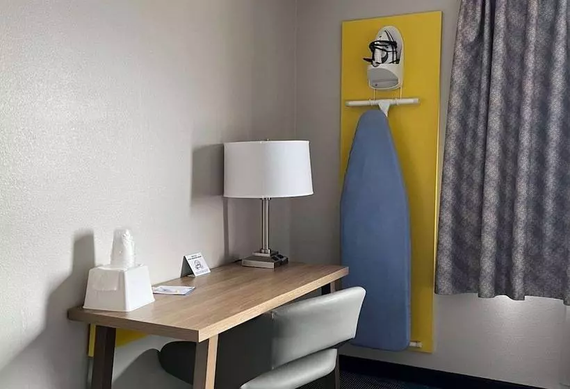 ホテル Days Inn & Suites By Wyndham Of Morris