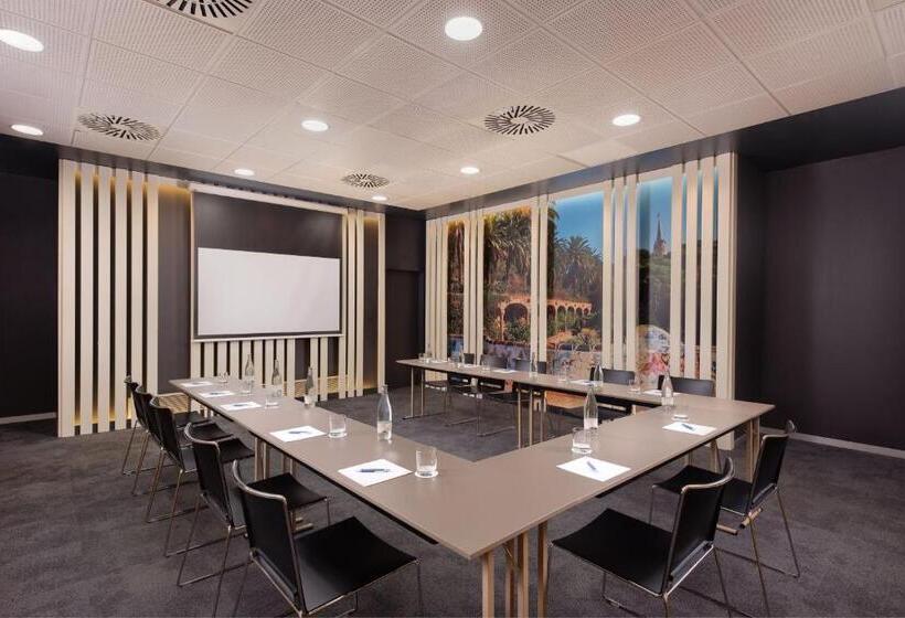 هتل Four Points By Sheraton Barcelona Diagonal