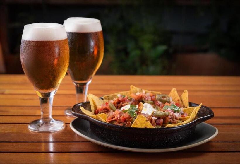 هتل Four Points By Sheraton Barcelona Diagonal