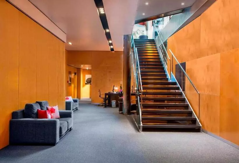 Отель Four Points By Sheraton Barcelona Diagonal