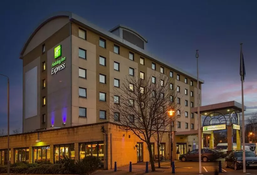 호텔 Holiday Inn Express London   Wandsworth, An Ihg