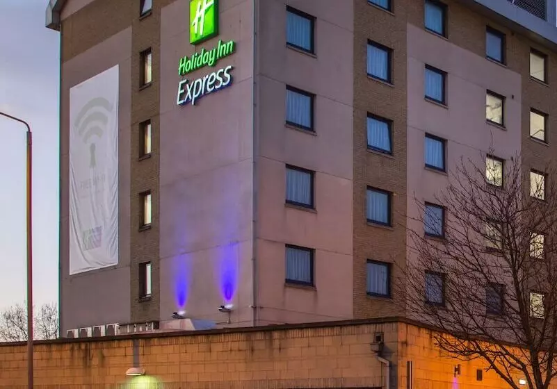 호텔 Holiday Inn Express London   Wandsworth, An Ihg