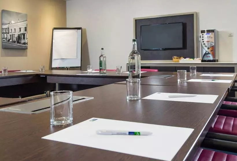 호텔 Holiday Inn Express London   Wandsworth, An Ihg