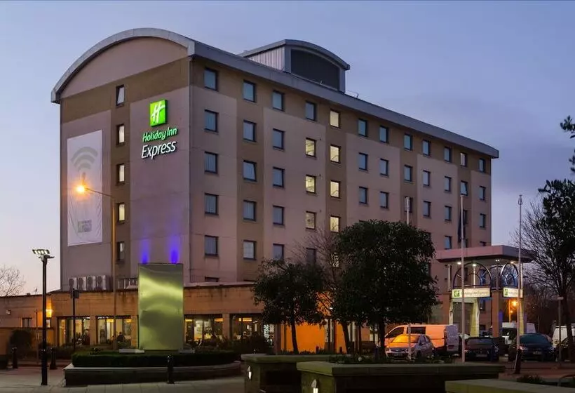 호텔 Holiday Inn Express London   Wandsworth, An Ihg