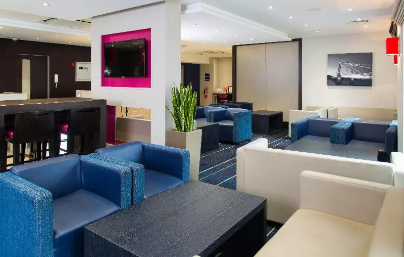 호텔 Holiday Inn Express London   Wandsworth, An Ihg