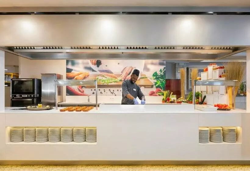 ホテル htop royal star