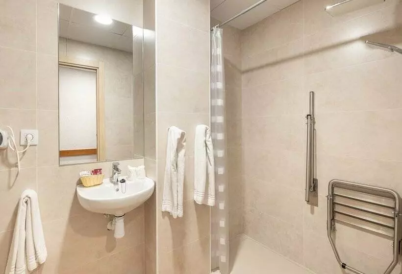 ホテル htop royal star