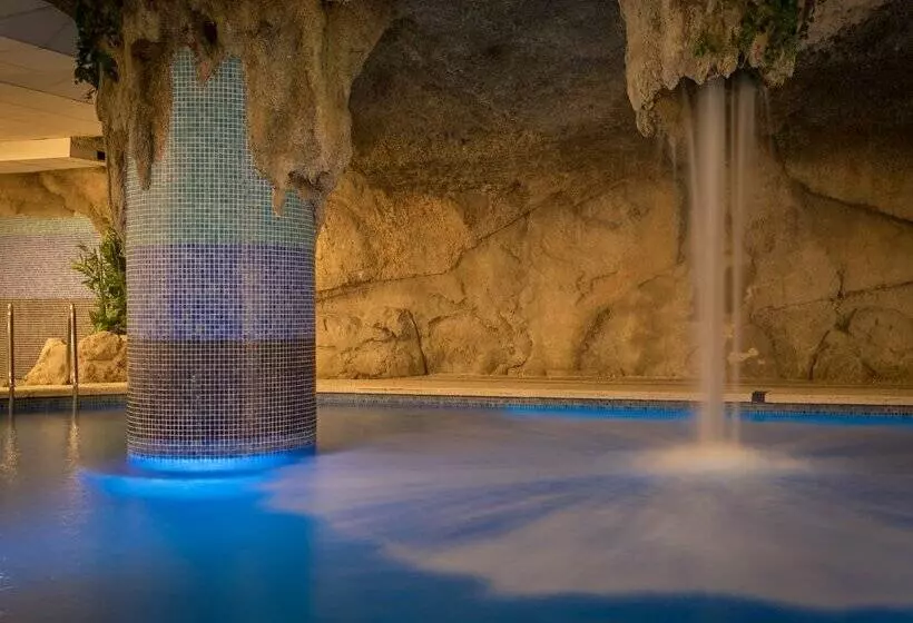 ホテル htop royal star