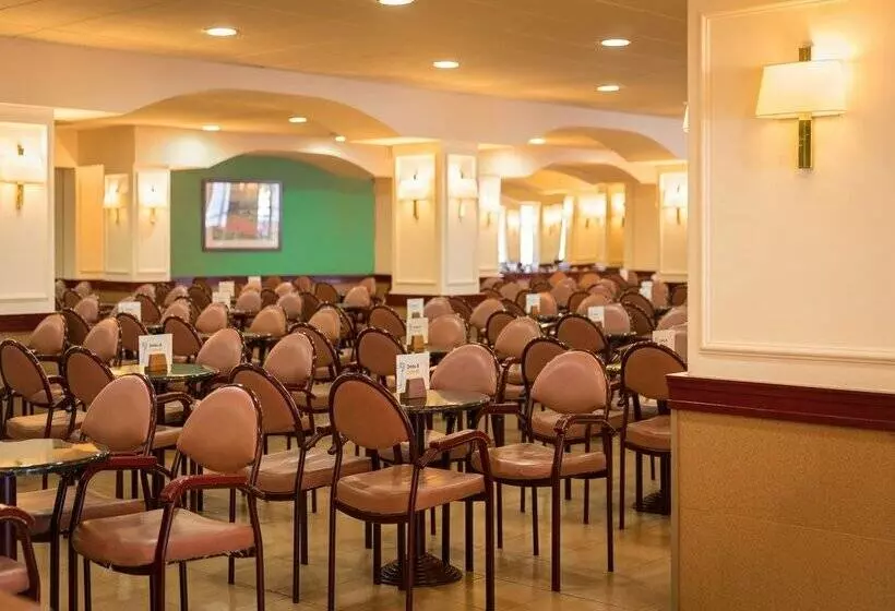 ホテル htop royal star